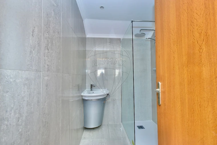 Apartamento T4 para Venda em Cascais e Estoril Foto 27