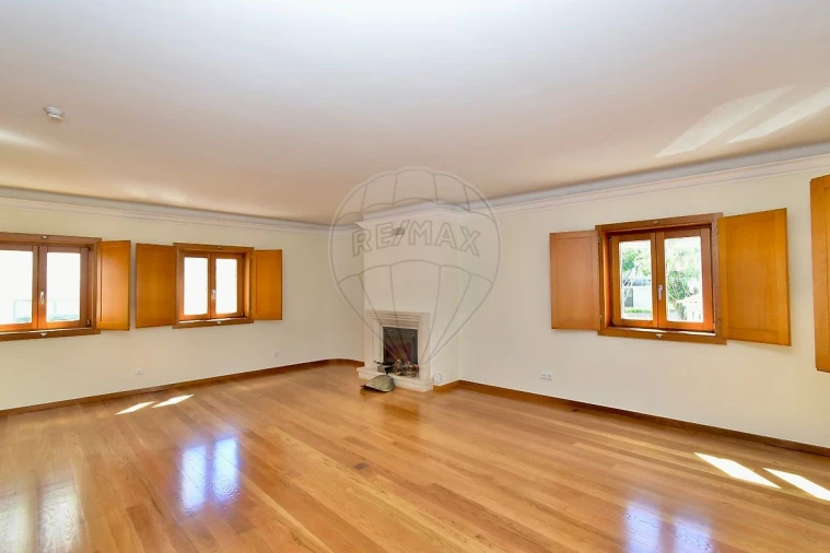 Apartamento T4 para Venda em Cascais e Estoril Foto 4