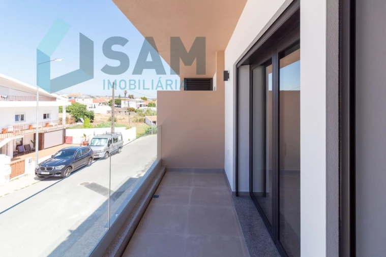 Apartamento T2 para Venda em Lourinhã e Atalaia Foto 20