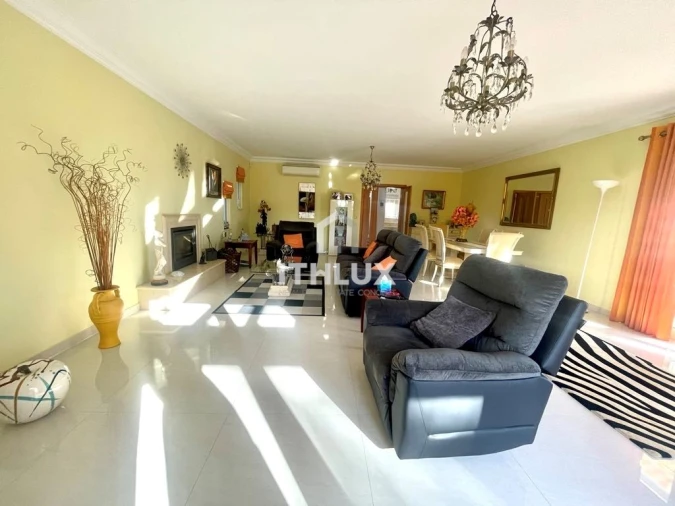 Moradia T4 para Venda em Vila Nova de Cacela Foto 13