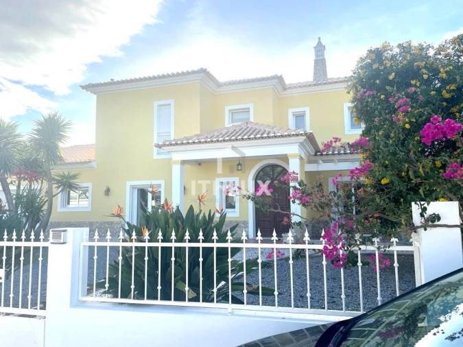 Moradia T4 para Venda em Vila Nova de Cacela Foto 9