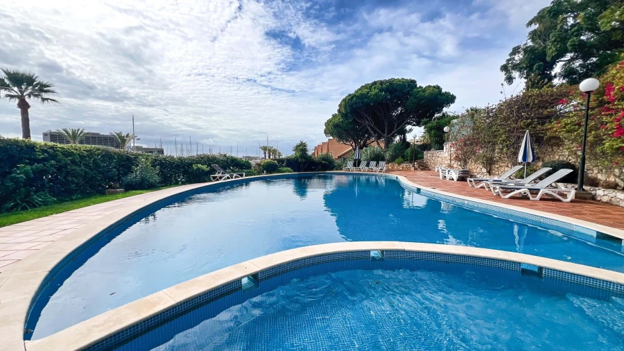 Apartamento T3 para Venda em Quarteira Foto 5