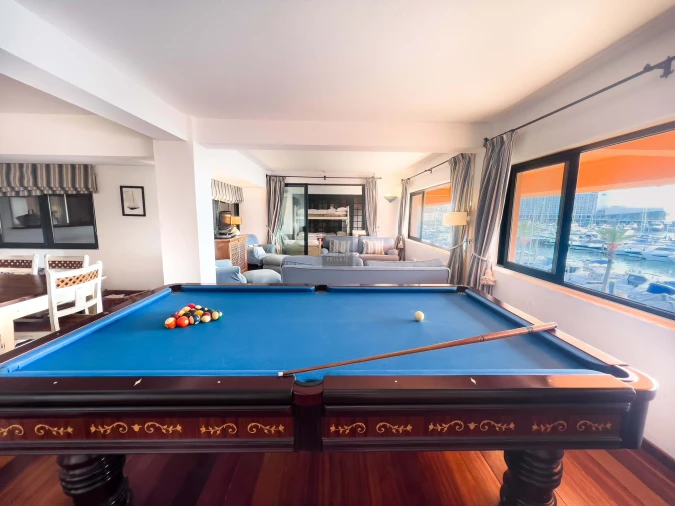 Apartamento T3 para Venda em Quarteira Foto 9