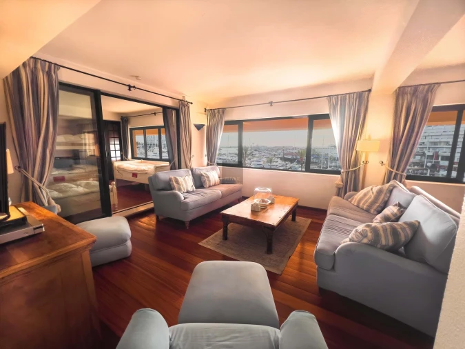 Apartamento T3 para Venda em Quarteira Foto 8