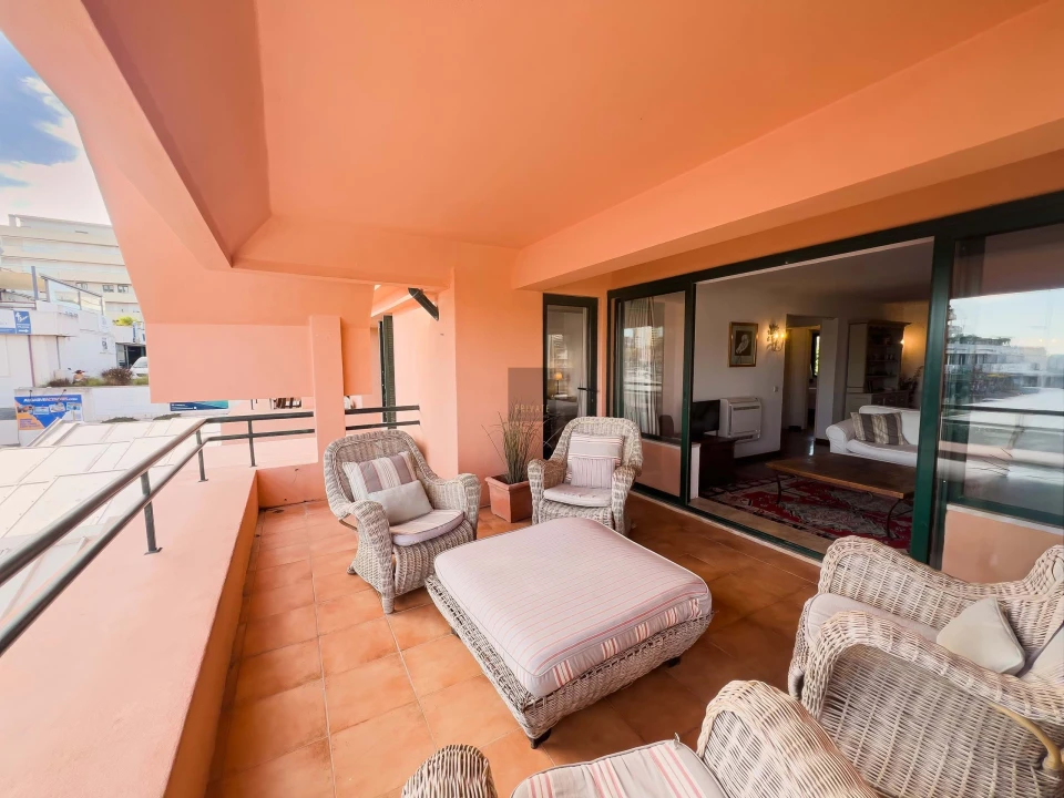 Apartamento T2 para Venda em Quarteira Foto 39