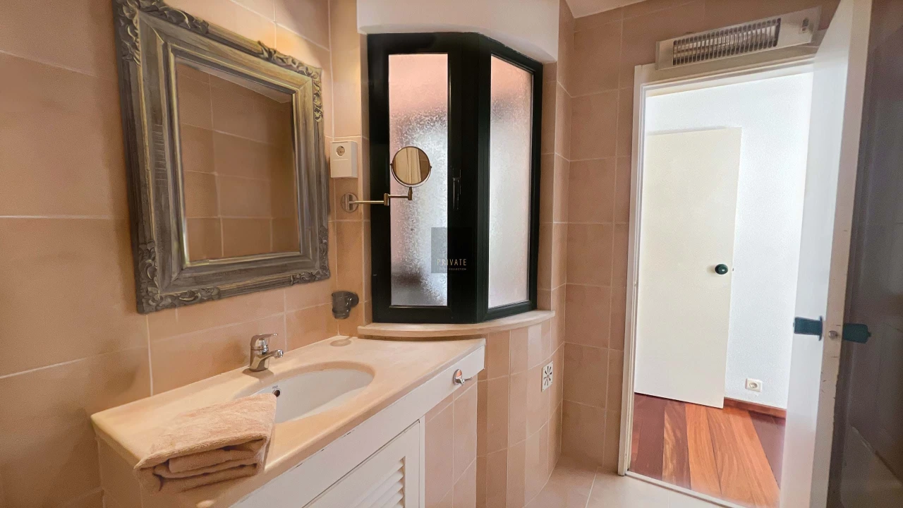 Apartamento T2 para Venda em Quarteira Foto 31