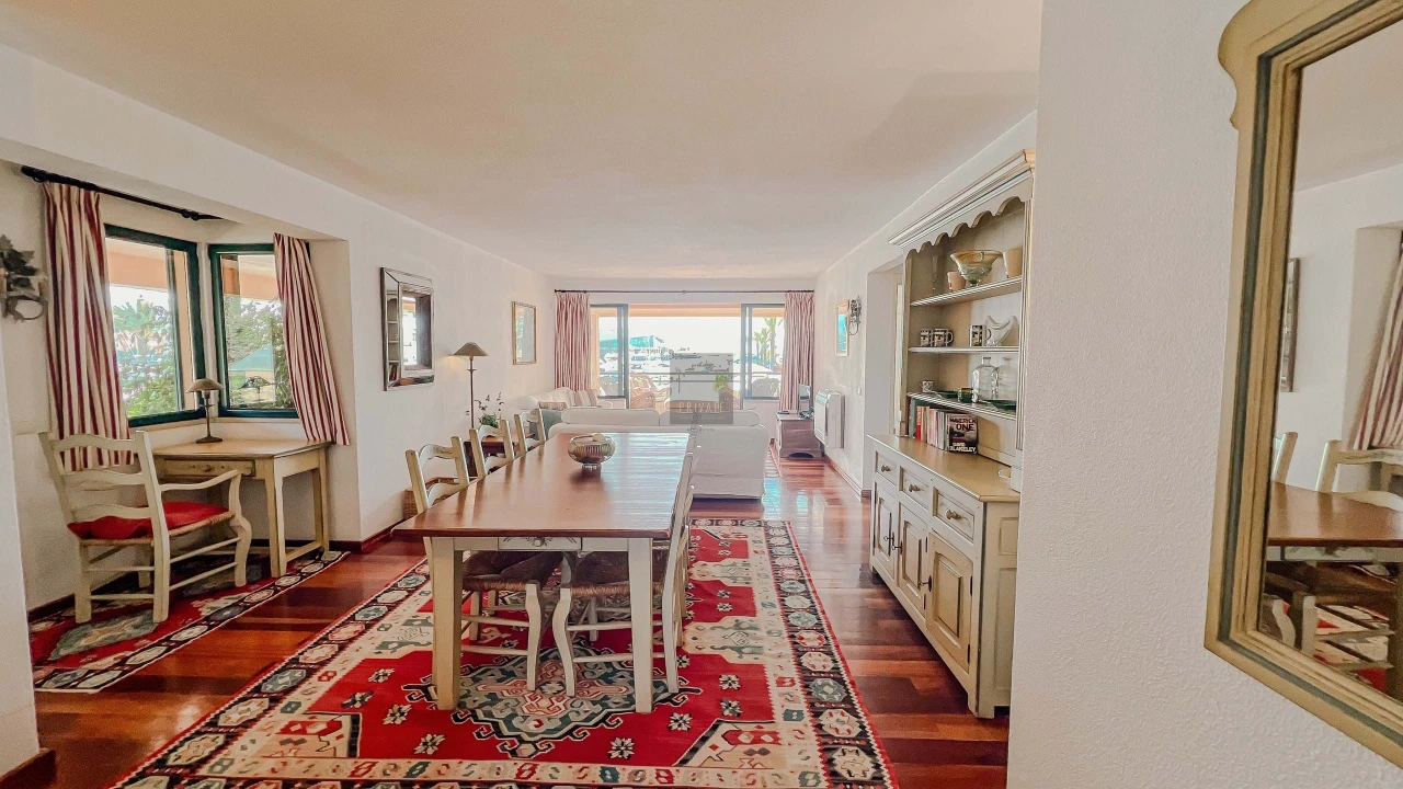 Apartamento T2 para Venda em Quarteira Foto 3