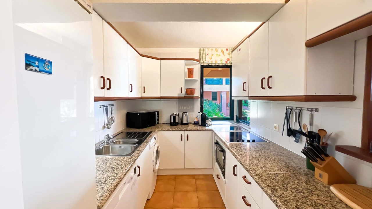 Apartamento T2 para Venda em Quarteira Foto 7