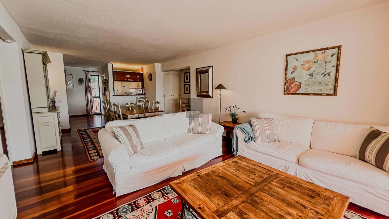 Apartamento T2 para Venda em Quarteira Foto 14