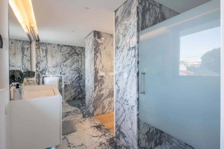 Moradia T4 para Venda em Carcavelos e Parede Foto 25