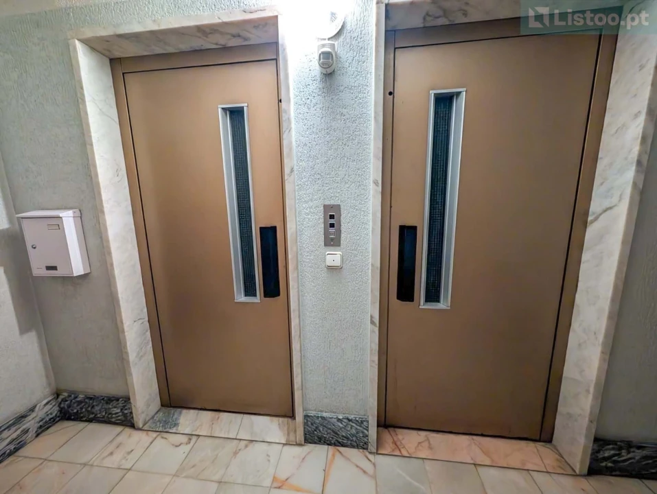 Apartamento T3 para Venda em Carnide Foto 37