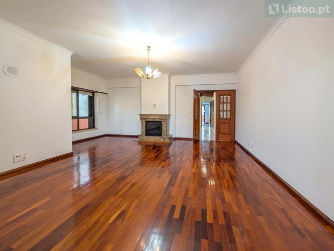 Apartamento T3 para Venda em Carnide Foto 14