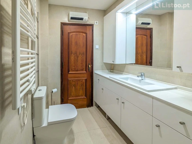 Apartamento T3 para Venda em Carnide Foto 23