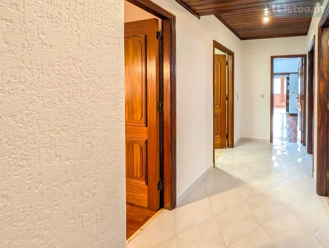 Apartamento T3 para Venda em Carnide Foto 25