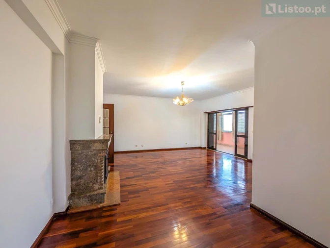 Apartamento T3 para Venda em Carnide Foto 16