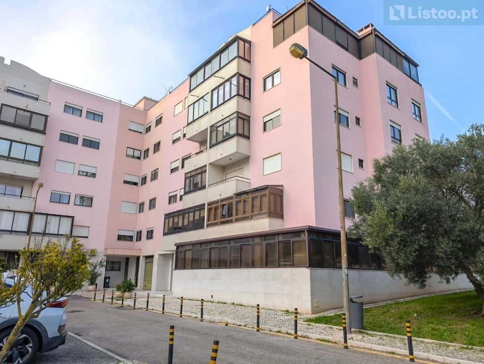 Apartamento T3 para Venda em Carnide Foto 5