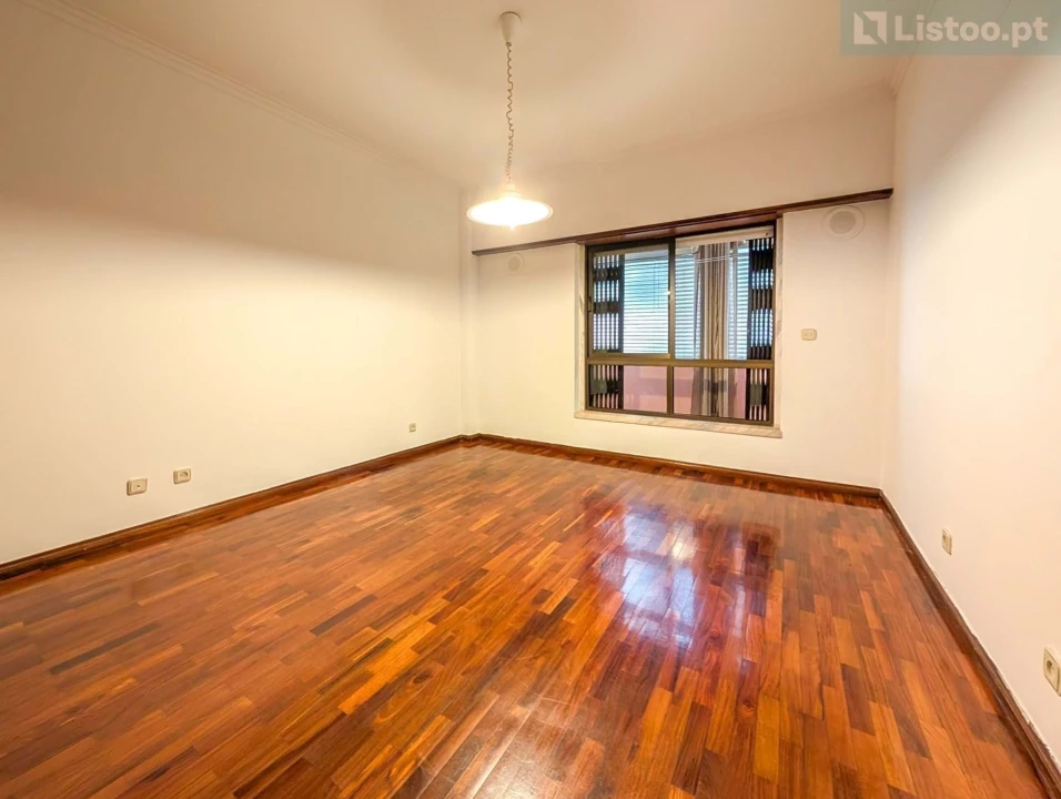 Apartamento T3 para Venda em Carnide Foto 24