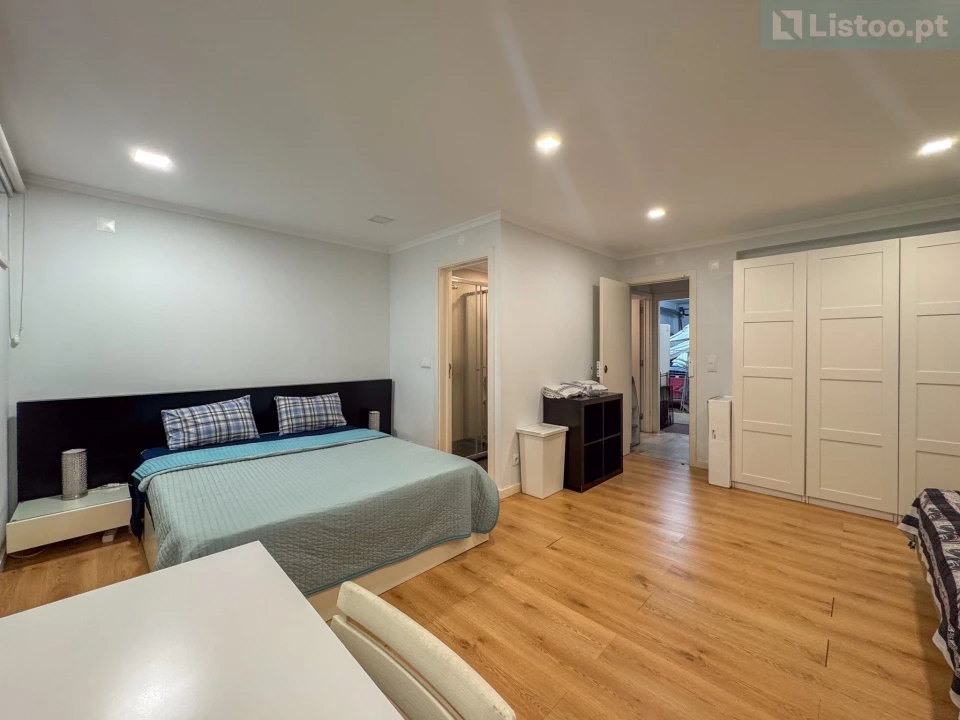 Moradia T5 para Venda em Costa da Caparica Foto 26