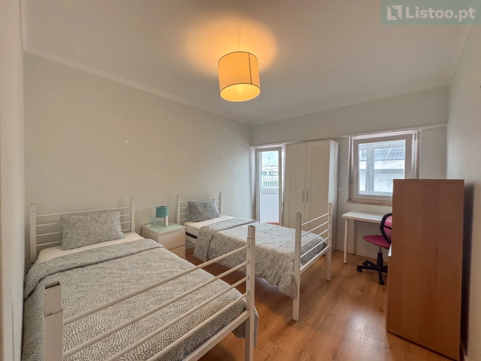 Moradia T5 para Venda em Costa da Caparica Foto 14