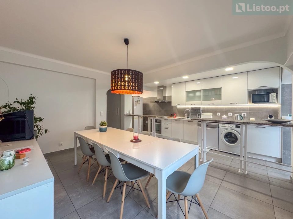 Moradia T5 para Venda em Costa da Caparica Foto 1
