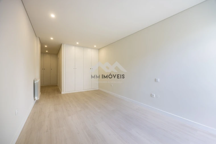 Apartamento T3 para Venda em Moreira Foto 37