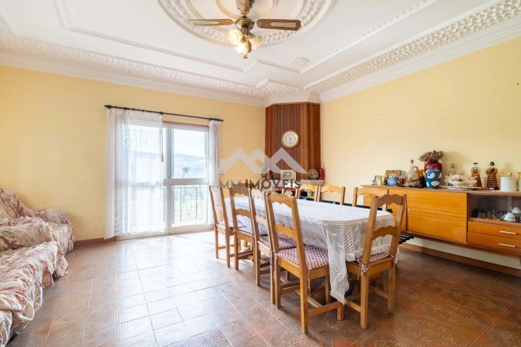 Moradia T3 para Venda em Airães Foto 17