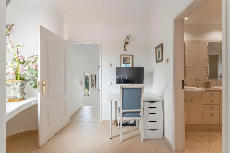 Moradia T3 para Venda em Almancil Foto 21