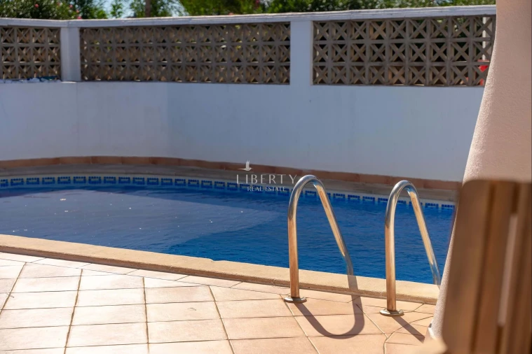 Moradia T3 para Venda em Almancil Foto 28