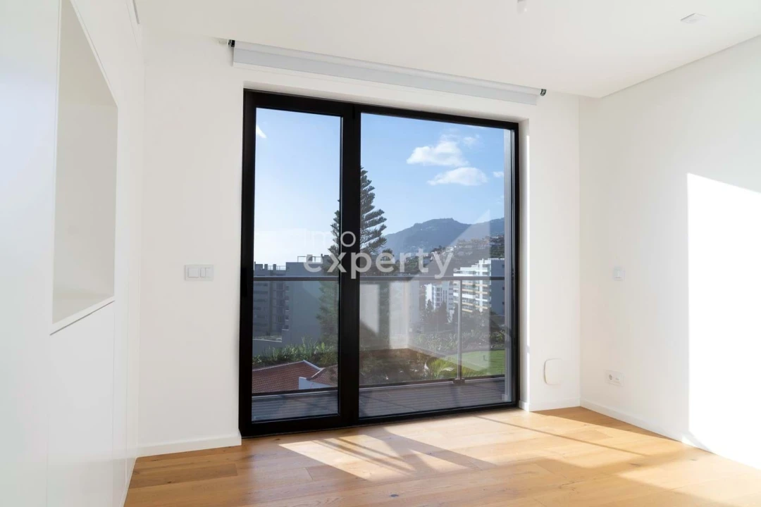 Apartamento T2 para Venda em São Martinho Foto 16