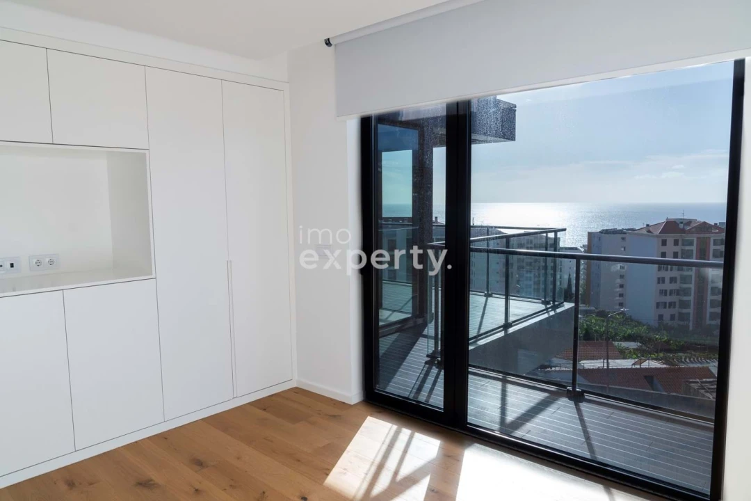 Apartamento T2 para Venda em São Martinho Foto 17