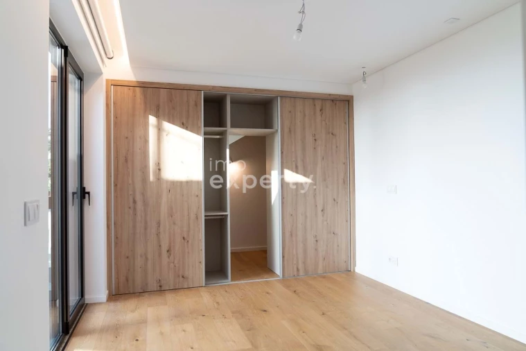 Apartamento T2 para Venda em São Martinho Foto 23