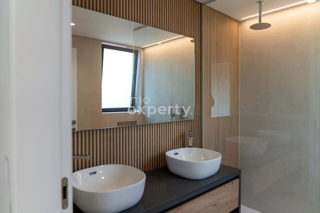 Apartamento T2 para Venda em São Martinho Foto 26