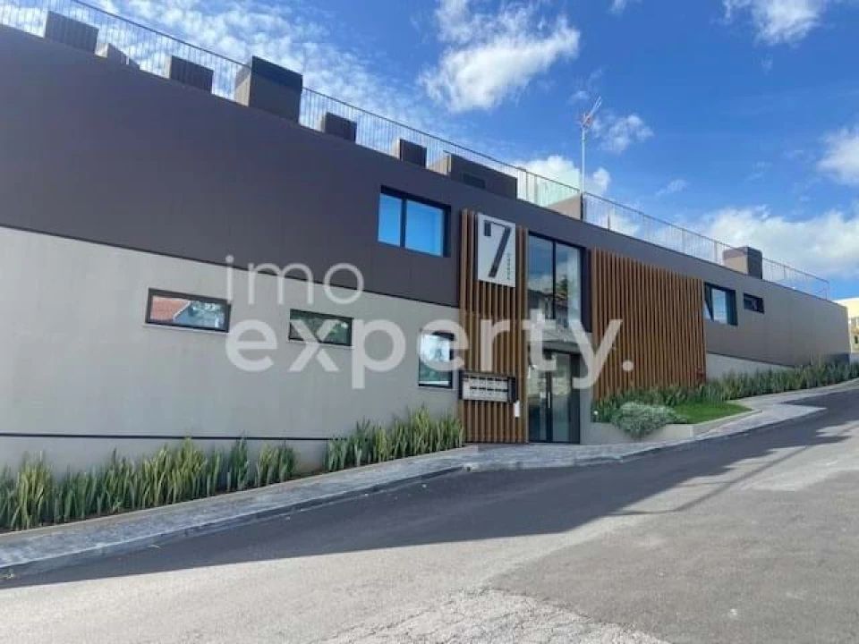 Apartamento T2 para Venda em São Martinho Foto 43