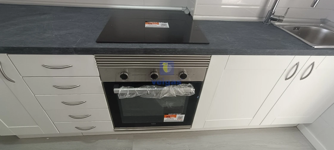 Apartamento T2 para Venda em Pontinha e Famões Foto 8