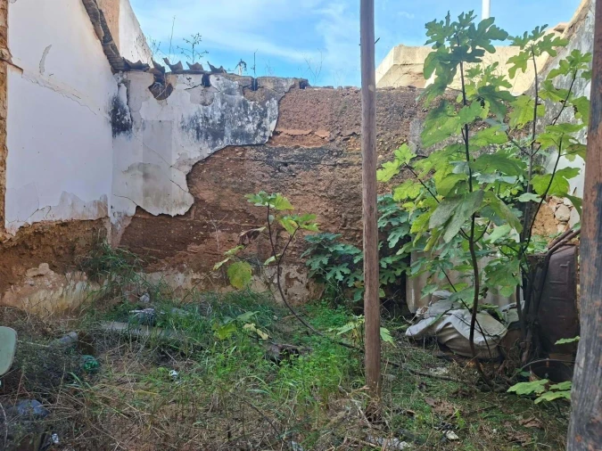 Moradia T2 para Venda em Odiaxere Foto 18