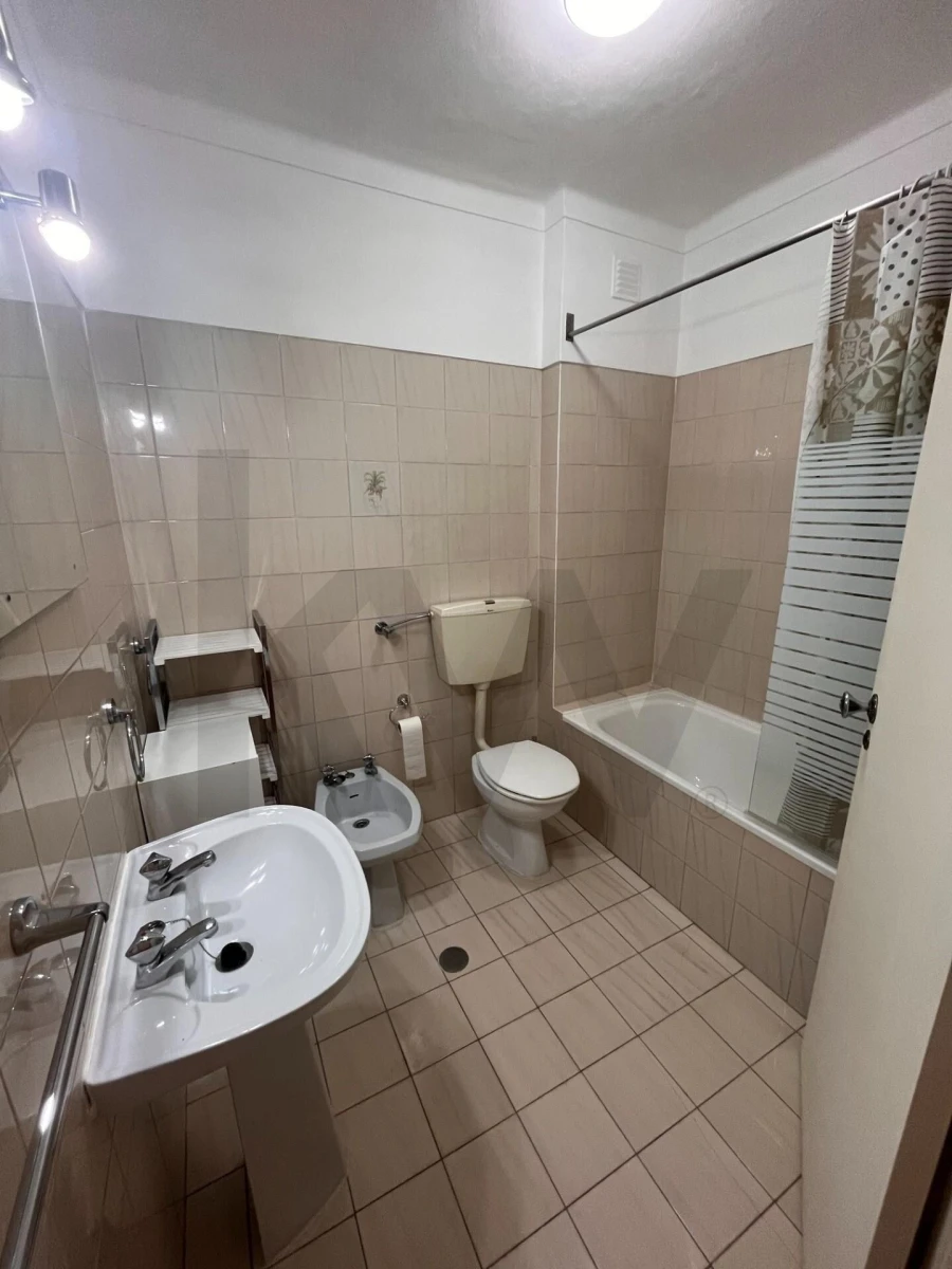 Apartamento T2 para Arrendamento férias em Portimão Foto 11