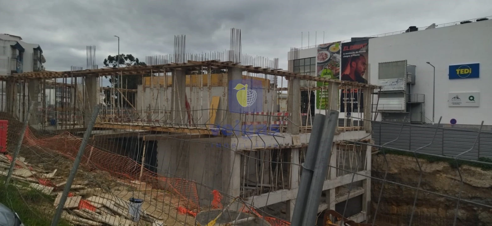 Apartamento T3 para Venda em Rio de Mouro Foto 7