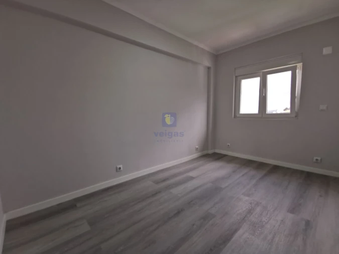 Apartamento T2 para Venda em Odivelas Foto 10
