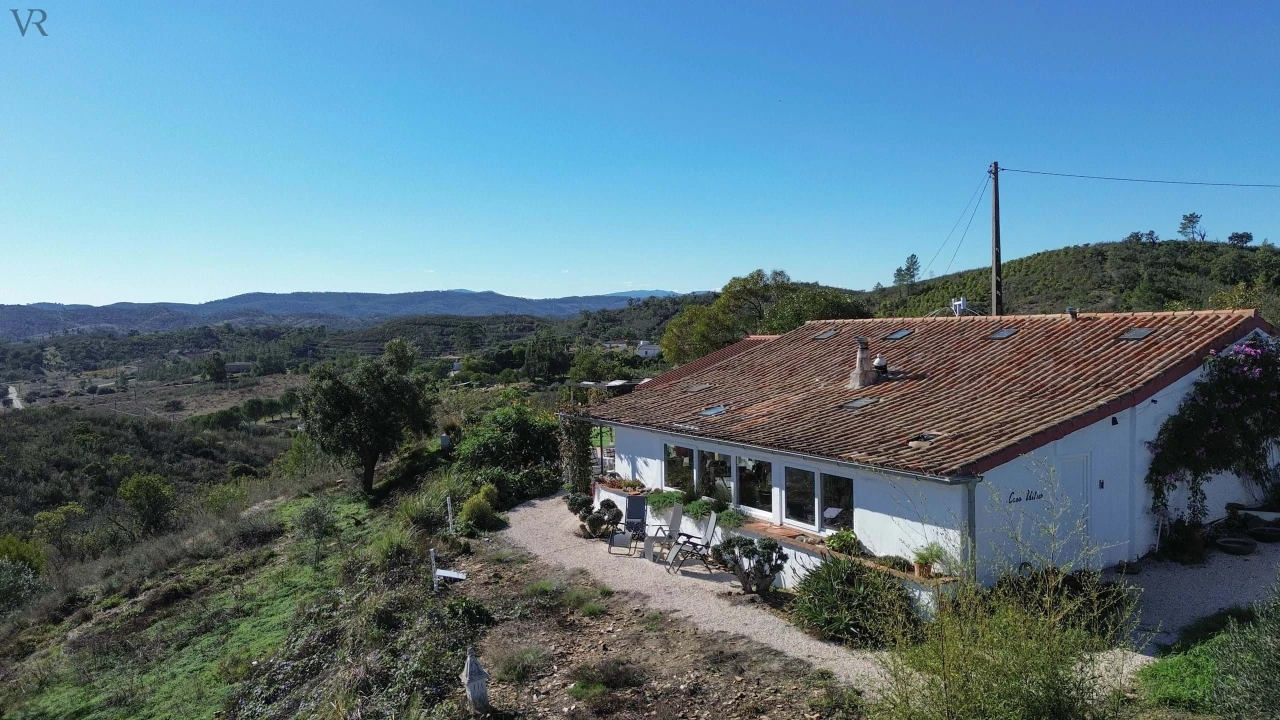 Moradia T3 para Venda em São Marcos da Serra Foto 1