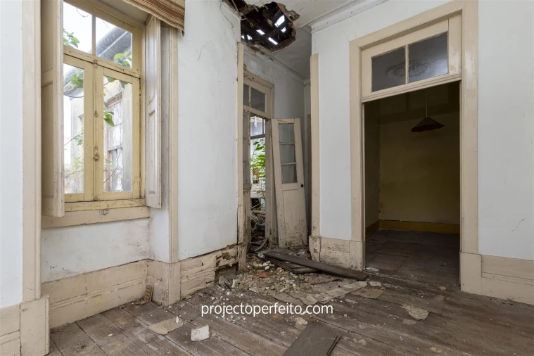 Moradia T4 para Venda em Espinho Foto 9