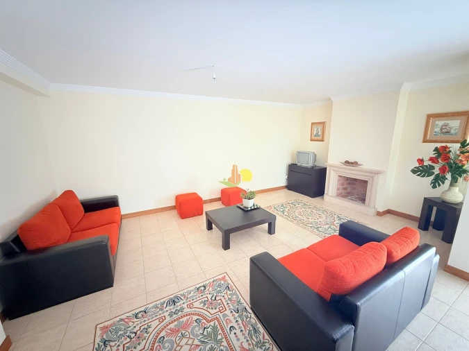 Moradia T4 para Venda em São Pedro Foto 5