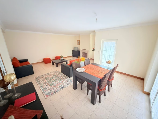 Moradia T4 para Venda em São Pedro Foto 8