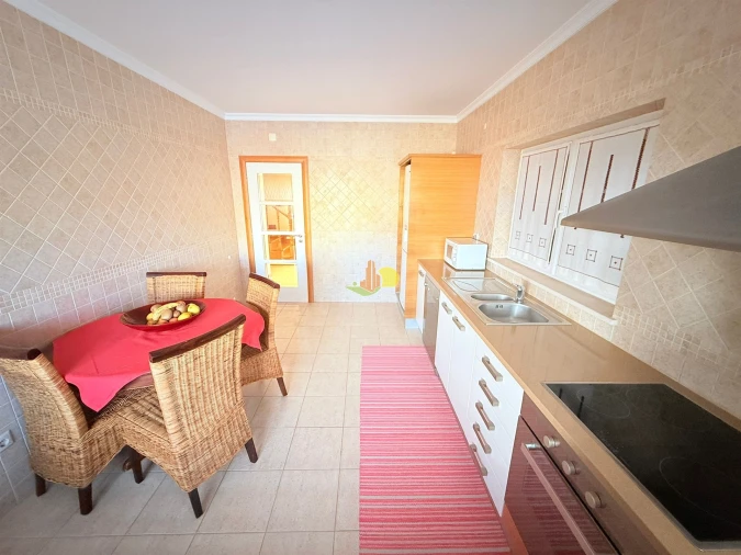 Moradia T4 para Venda em São Pedro Foto 13