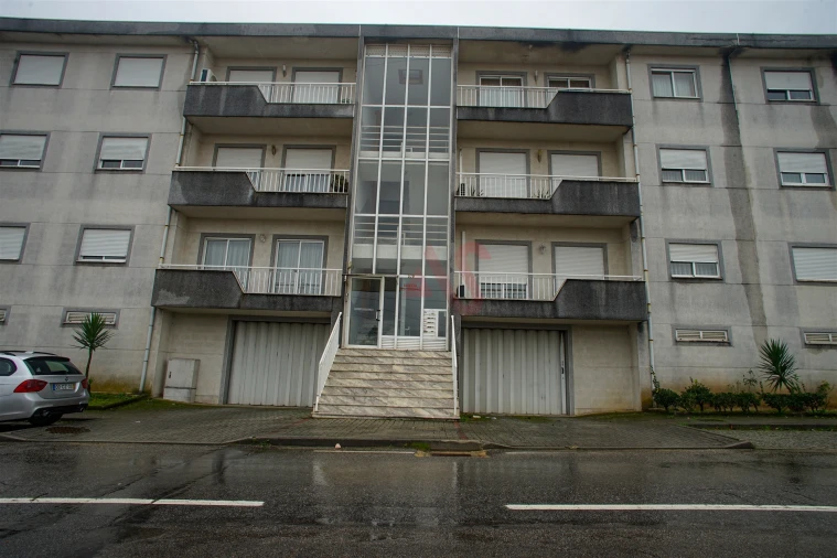 Apartamento T3 para Venda em Lustosa e Barrosas (Santo Estêvão) Foto 23
