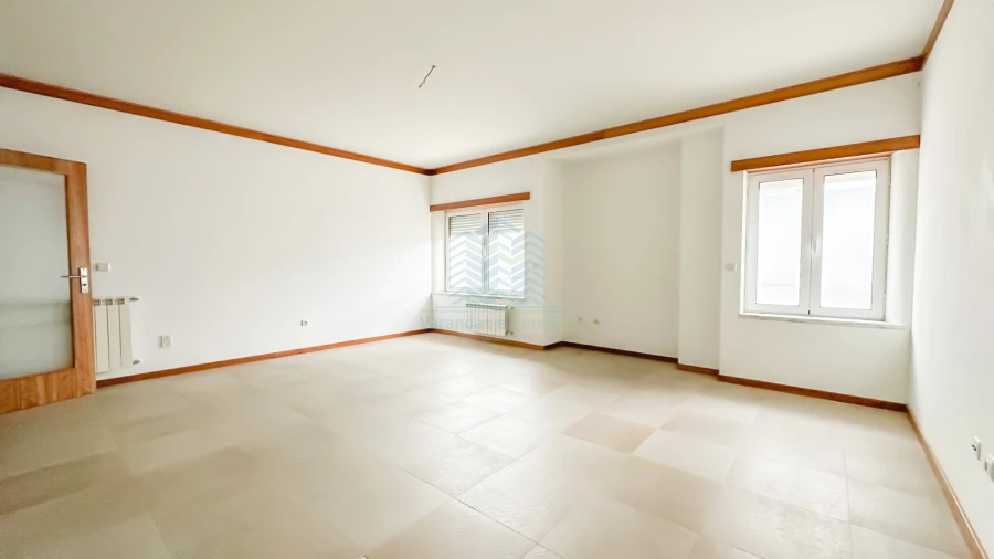 Apartamento T2 para Arrendamento em Torres Novas (Santa Maria, Salvador e Santiago) Foto 5