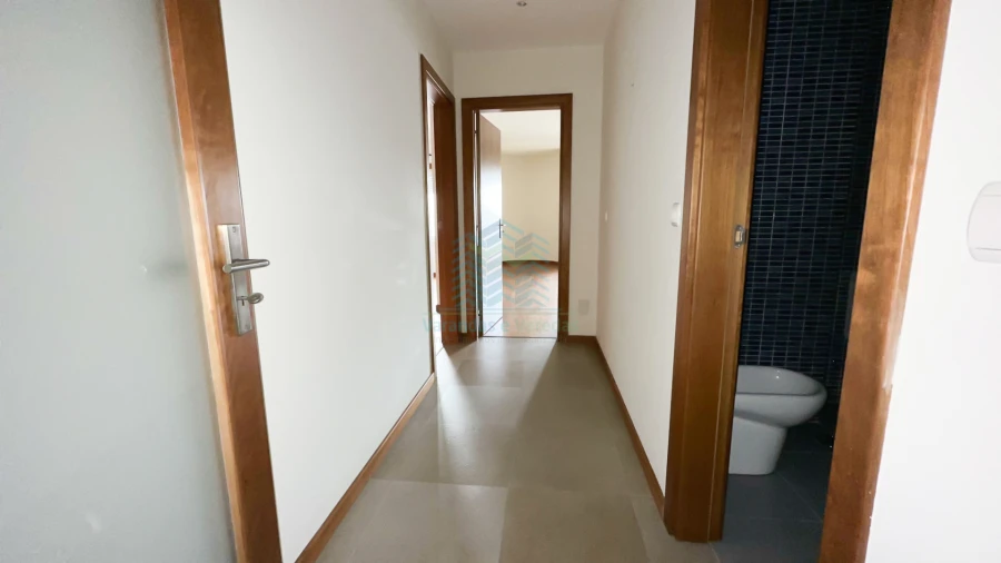 Apartamento T2 para Arrendamento em Torres Novas (Santa Maria, Salvador e Santiago) Foto 16