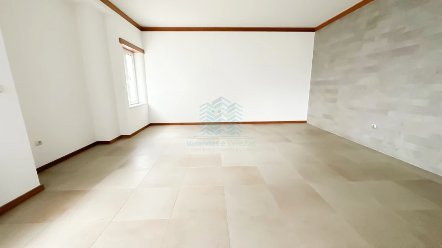 Apartamento T2 para Arrendamento em Torres Novas (Santa Maria, Salvador e Santiago) Foto 4