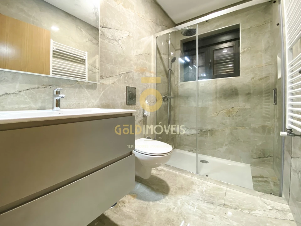 Moradia T3 para Venda em Macieira de Sarnes Foto 14