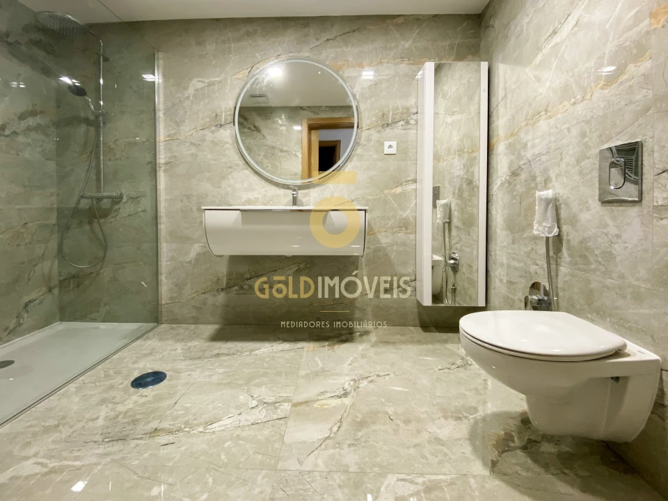 Moradia T3 para Venda em Macieira de Sarnes Foto 8