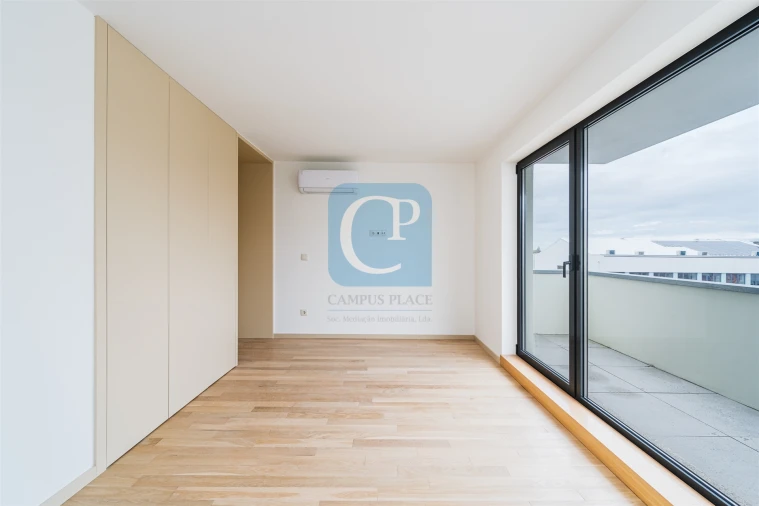 Apartamento T1 para Venda em Cedofeita, Santo Ildefonso, Sé, Miragaia, São Nicolau e Vitória Foto 4